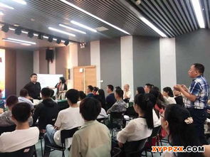 信陽創(chuàng)新匯第十期會(huì)員見面會(huì)圓滿舉辦，聚焦互聯(lián)網(wǎng)銷售新趨勢(shì)